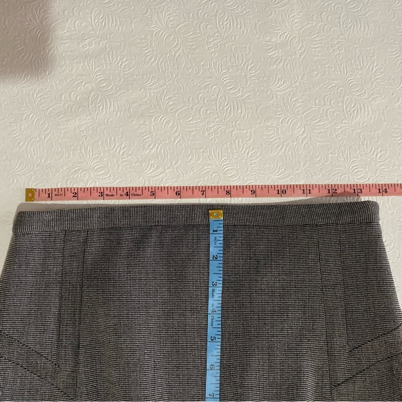 EXPRESS DESIGN STUDIO BLACK AND WHITE DRESS SKIRT SIZE 2 - Picture 10 of 12